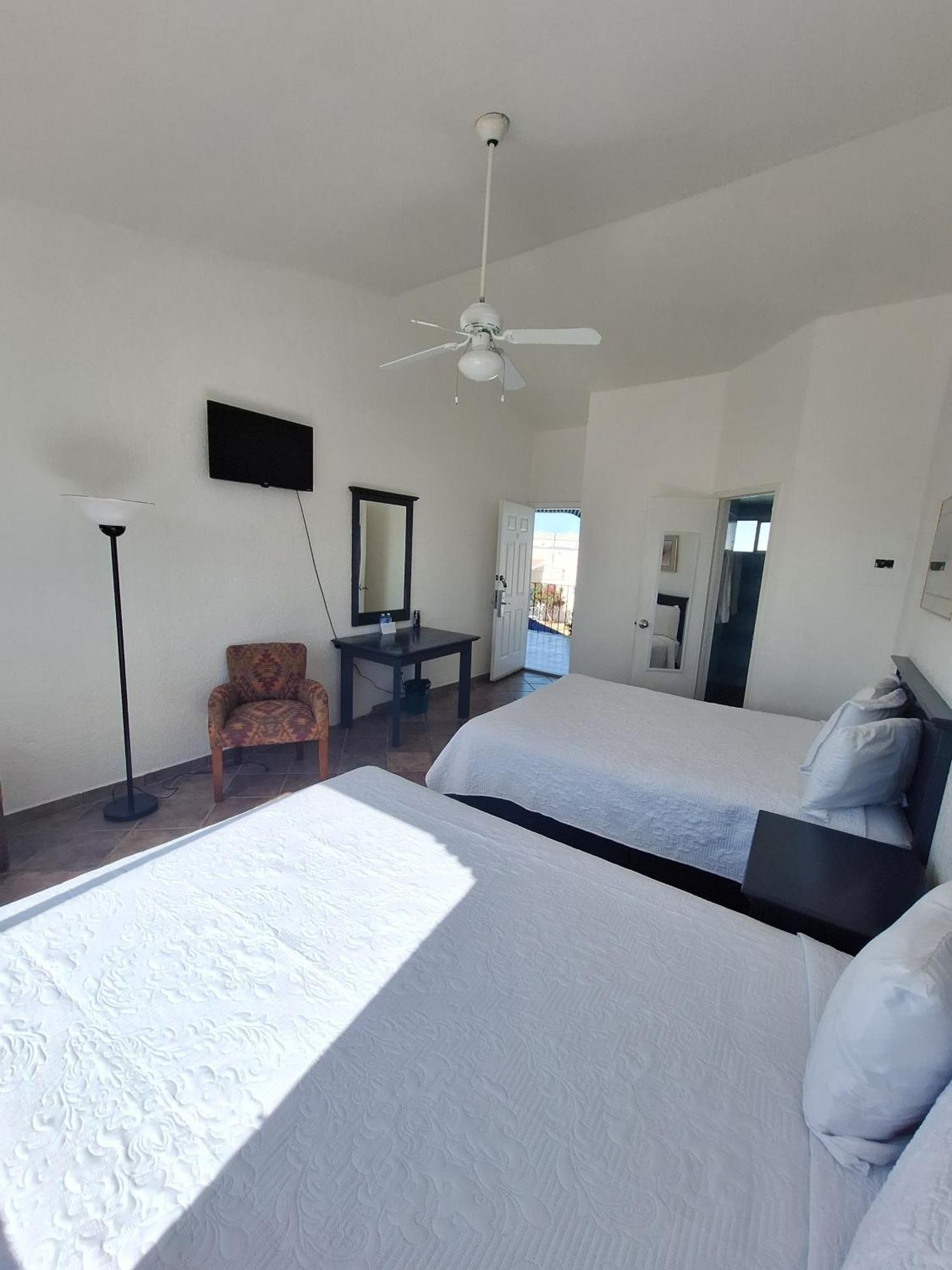 Playa Inn Rocky Point Екстер'єр фото