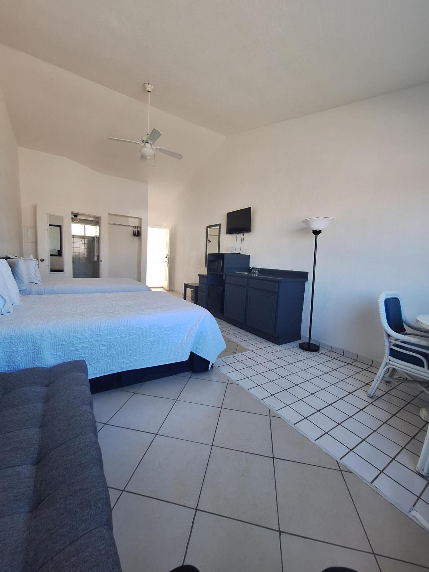 Playa Inn Rocky Point Екстер'єр фото