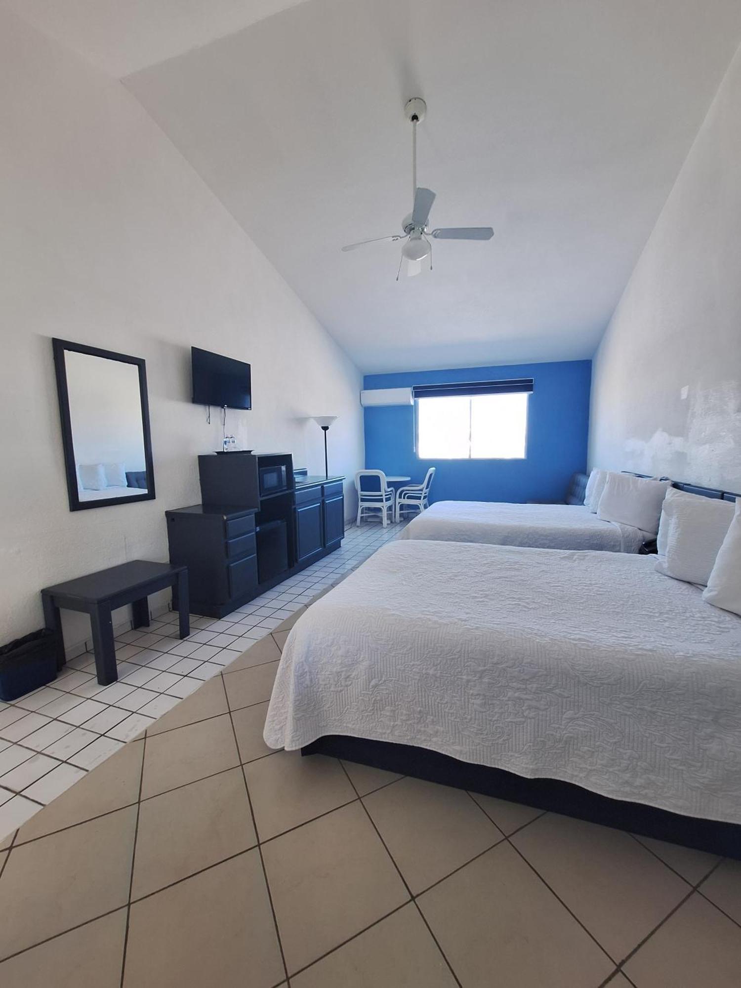 Playa Inn Rocky Point Екстер'єр фото